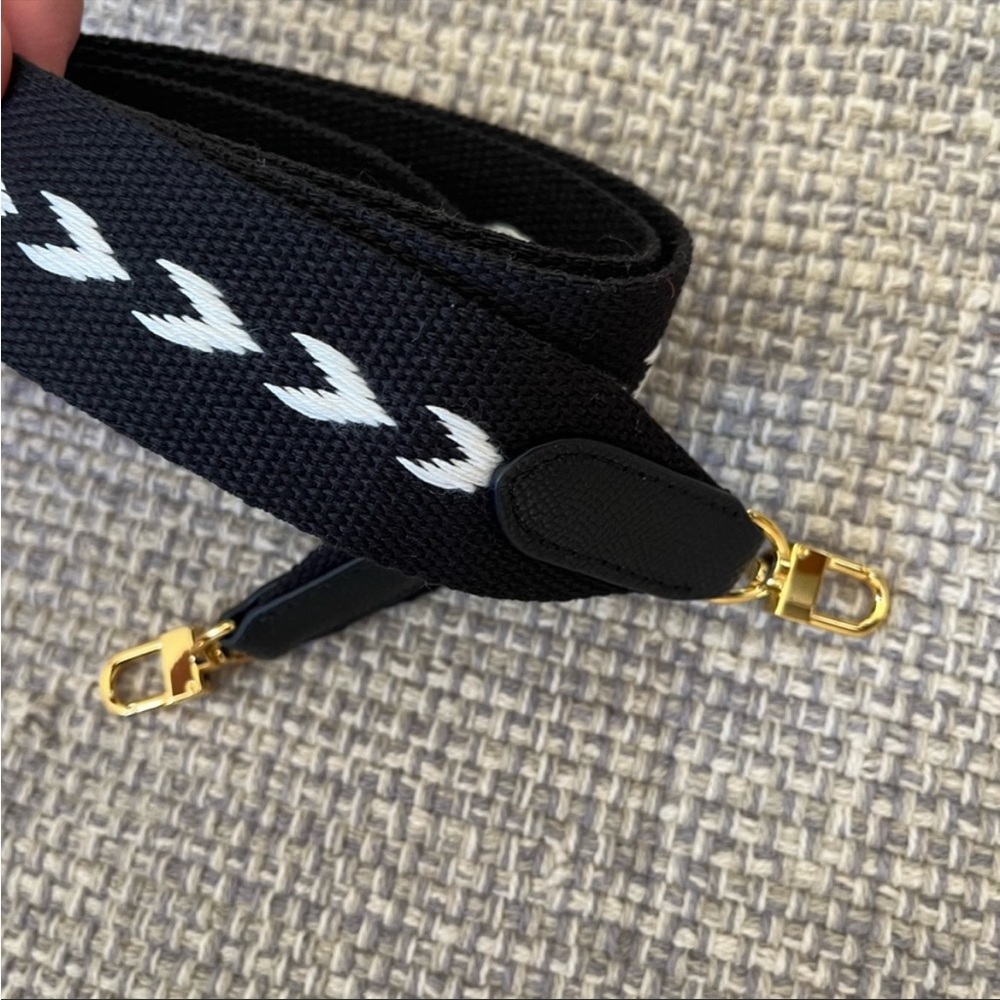 Black Handbag Strap
